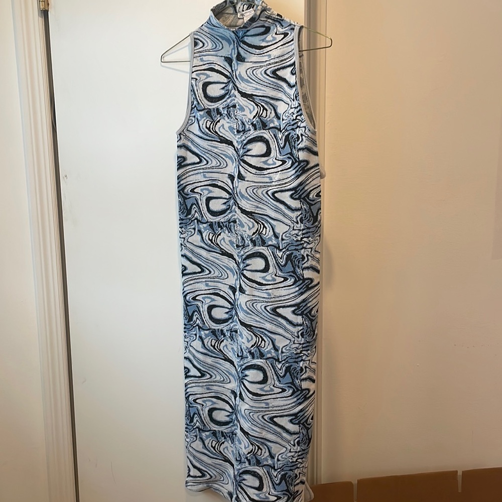 NWOT Zara Bodycon Midi Dress